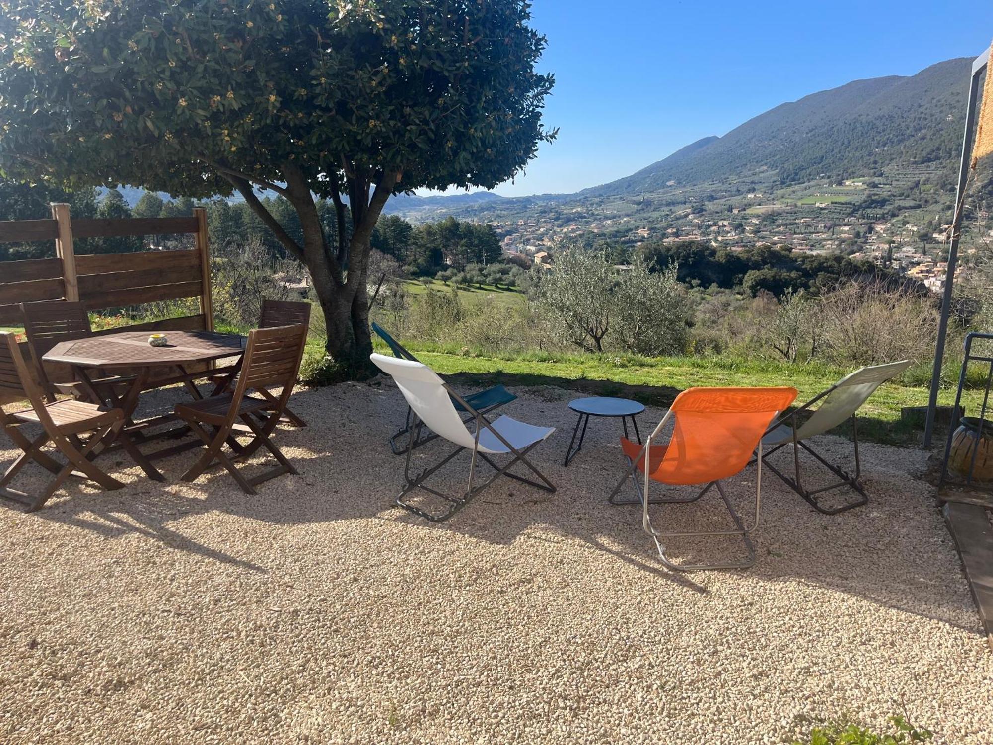 Cabanon Entoure De Montagnes Et D'Oliviers Villa Nyons Exteriör bild